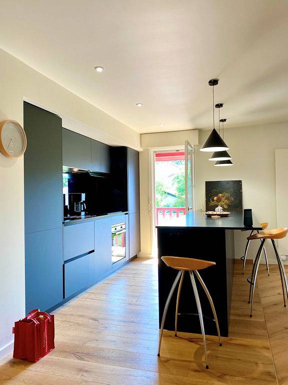 Appartement entier, Appartement Dipini, 3 chambres, balcon terrasse, plage in Guéthary, Région de Bayonne