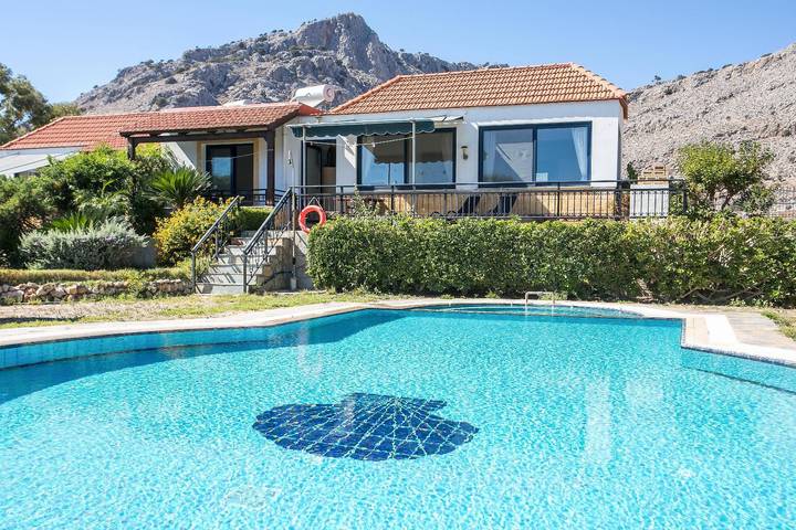 Villa für 4 Personen, mit Garten und Terrasse sowie Kinderpool und Whirlpool auf Rhodos - 2