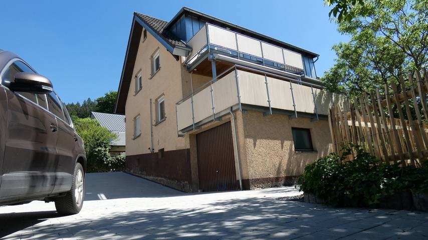 Gîte pour 3 personnes, avec jardin et balcon à Gernsbach