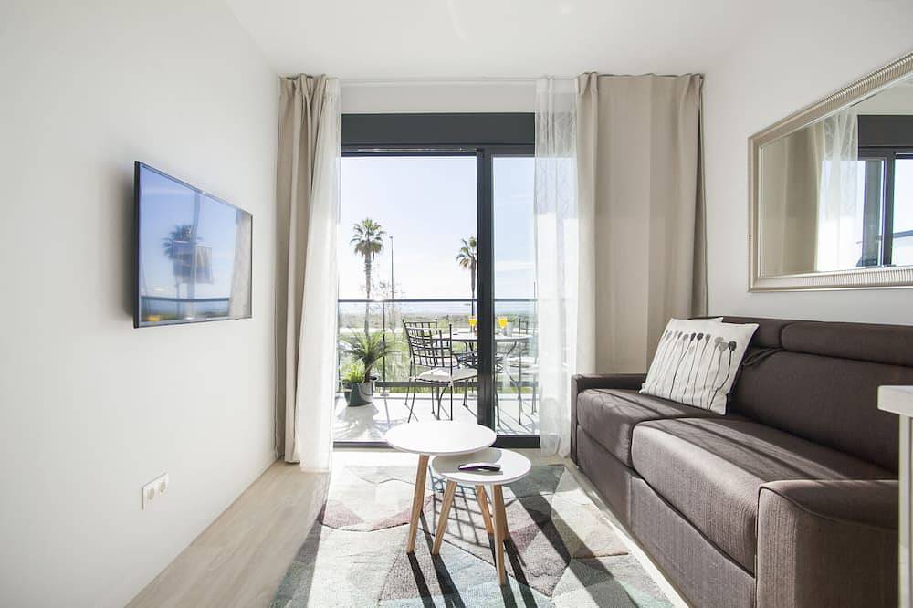 Entire apartment, Exterior Apartment Cx3Jx in Castelldefels, Baix Llobregat