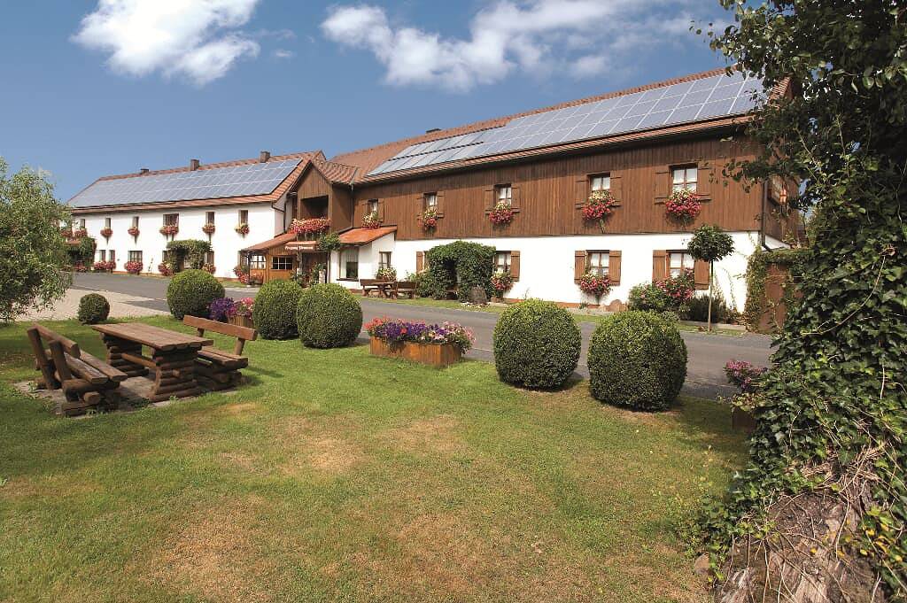 Gasthof-Pension Sommer - Doppelzimmer/Zweibettzimmer in Waldsassen, Ostbayern
