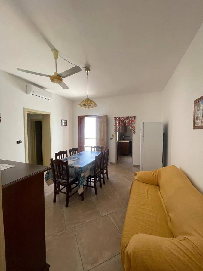 Location de vacances pour 5 personnes, avec terrasse dans Casalabate - 2