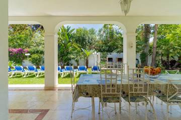 Finca voor 10 Personen in Playa de Cortijo Blanco, Marbella, Afbeelding 3