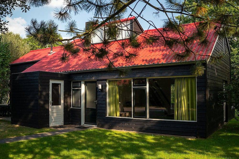 Semi-detached bungalow for 5 persons in Drenthe