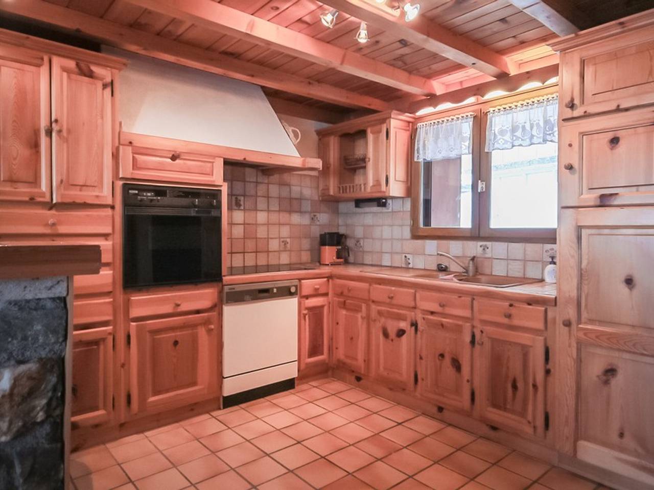 Appartement entier, Chalet spacieux près pistes, 10 pers, balcon panoramique in La Rosière, Montvalezan