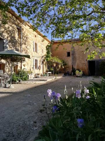 Chambre d’hôte pour 2 personnes, avec jardin en Provence-Alpes-Côte d'Azur