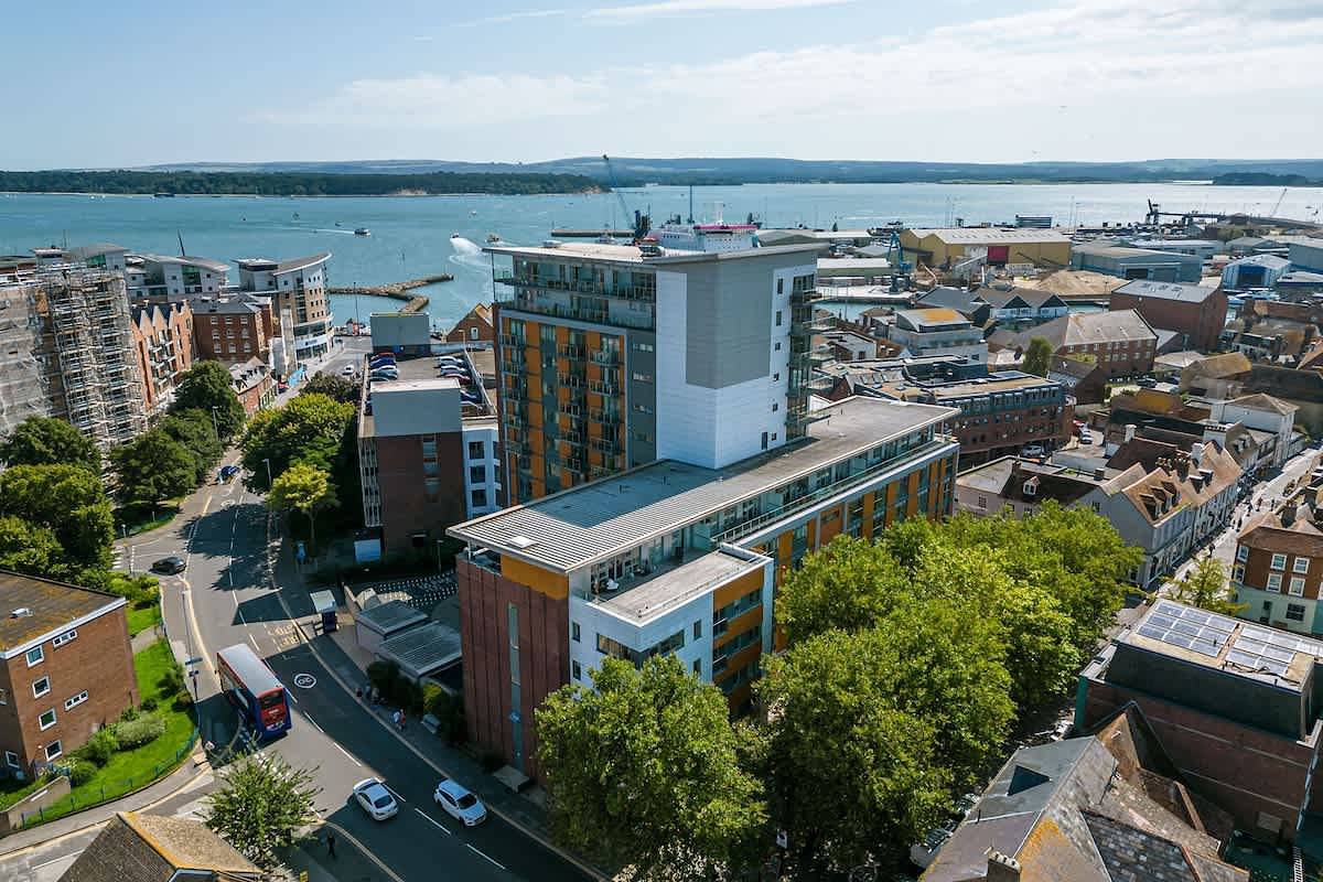Entire apartment, Seafarers -  Apartment, Central Location in Poole, Poole Harbour
