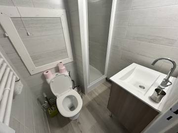 Studio pour 4 Personnes dans Lac des Hermines, Besse-et-Saint-Anastaise, Photo 4