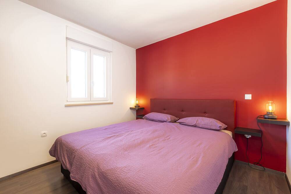 Geheel appartement, Apartment mit Wunderschönem Meerblick nur 5 Minuten vom Strand Entfernt in Raša, Oostkust Istrië