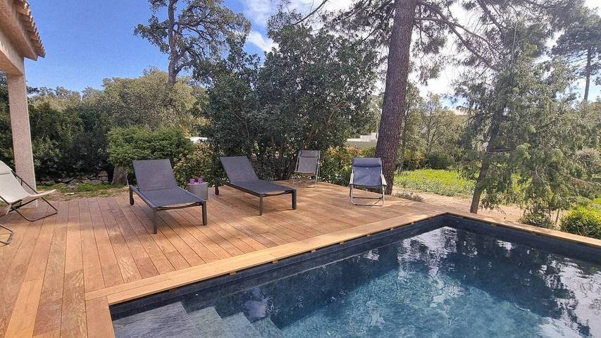 Gîte pour 4 personnes, avec piscine ainsi que terrasse et jardin à San-Gavino-di-Carbini - 3