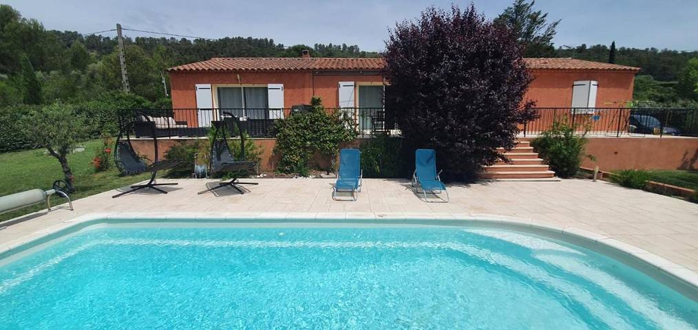 Location de vacances pour 6 personnes, avec vue ainsi que jardin et piscine, animaux acceptés à Camps-la-Source - 4