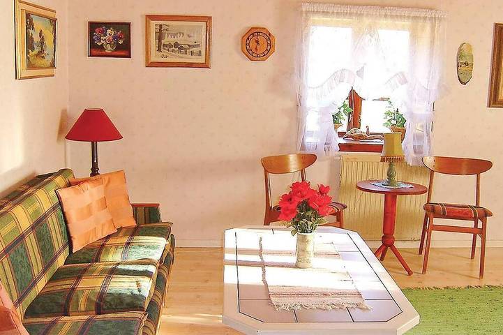 Schönes Haus in Malmköping mit Küche in Flen