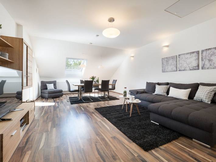 Ferienwohnung für 6 Personen, mit Balkon und Terrasse in Mainz