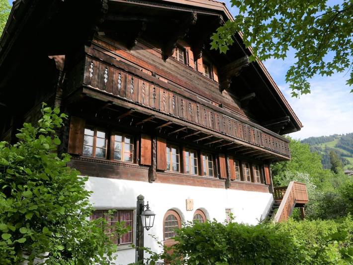 Chalet pour 9 personnes, avec Balcon et Terrasse dans Gstaad