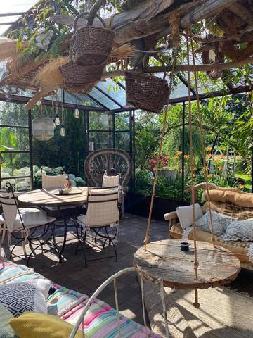 Chambre d’hôte pour 4 personnes, avec jardin et jacuzzi dans Thiel-sur-Acolin