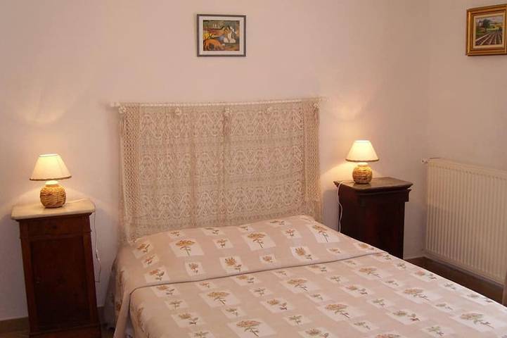 Location de vacances pour 6 personnes, avec terrasse et jardin à Pierrefeu-du-Var - 2