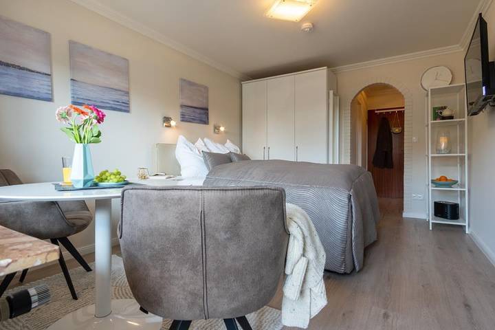 Ferienwohnung für 2 Personen, mit Balkon in Bosau - 2
