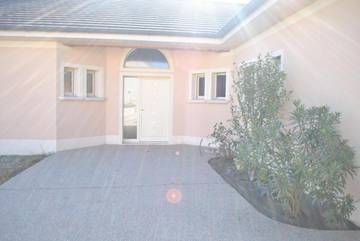 Gîte pour 10 personnes, avec jardin à Valencin