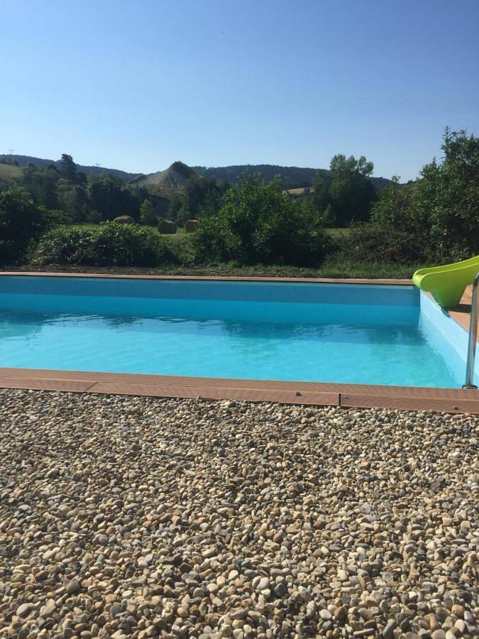 Chambre d’hôte pour 2 personnes, avec jardin et terrasse ainsi que vue et piscine