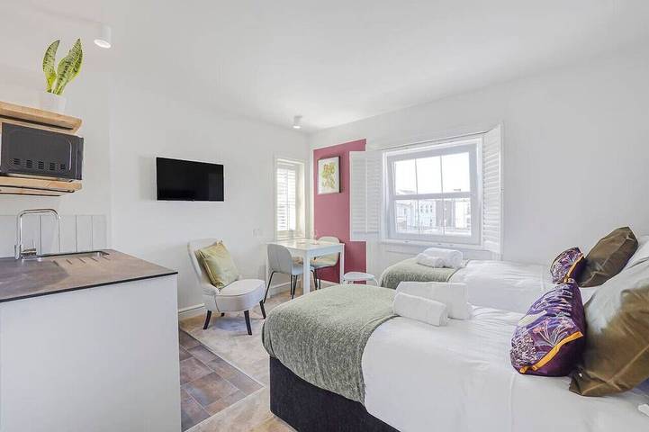 Apartment for 2 people, with garden, with pets in Folkestone