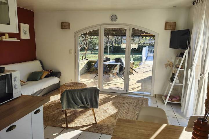 Maison de vacances pour 4 personnes, avec Terrasse et Jardin à Lalbenque