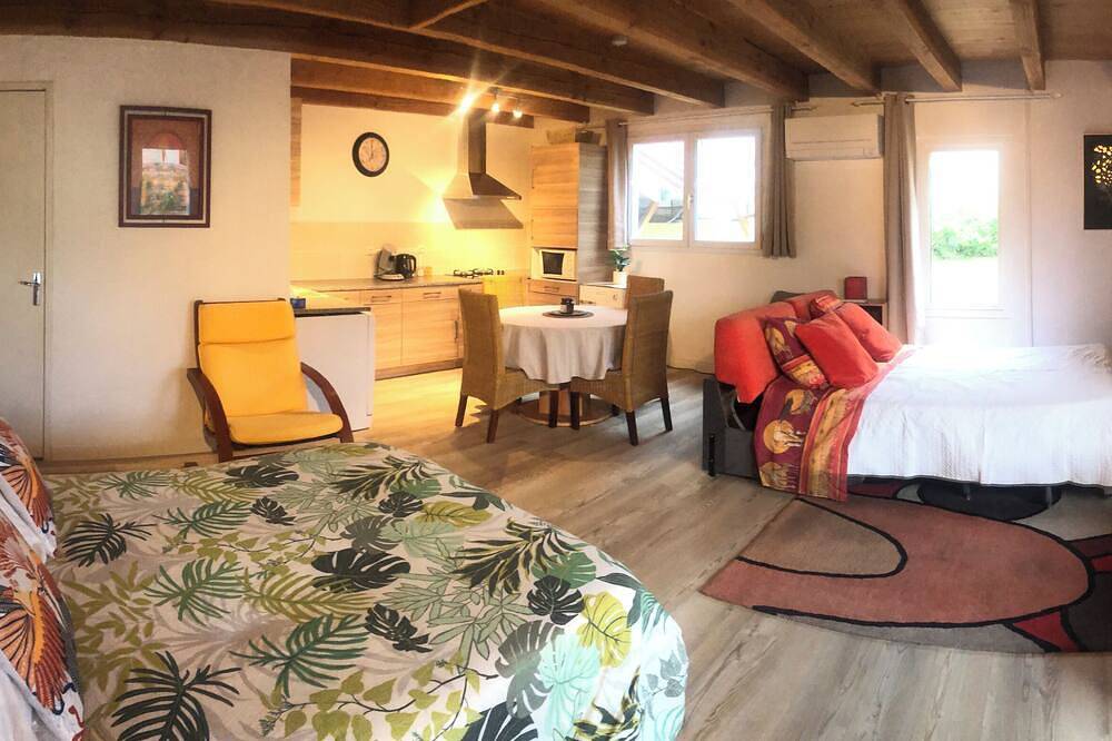 Appartement entier, Gîte L’Exotique – Plain-pied avec jardin et terrasse, Vichy in Cusset, Région de Vichy