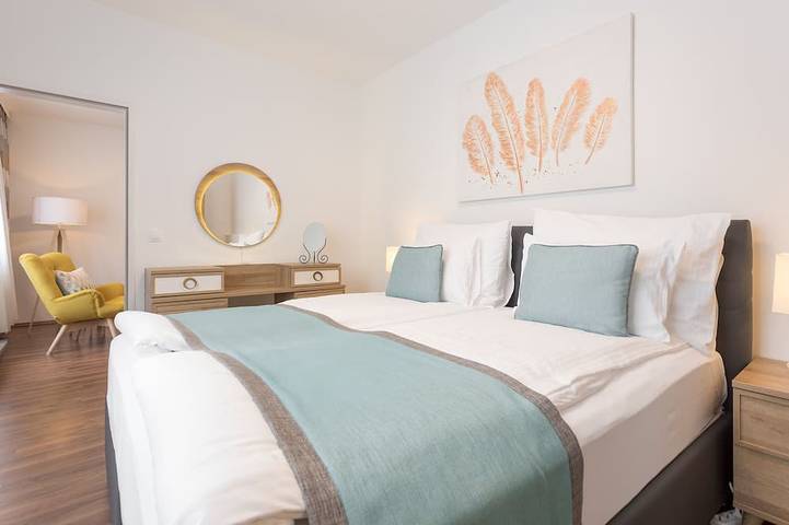 Appartement entier, Suite moderne et calme de 2 chambres avec terrasse spacieuse / à proximité de la ligne de métro # 8of10 in Vienne (Autriche), Danube Basse-Autriche