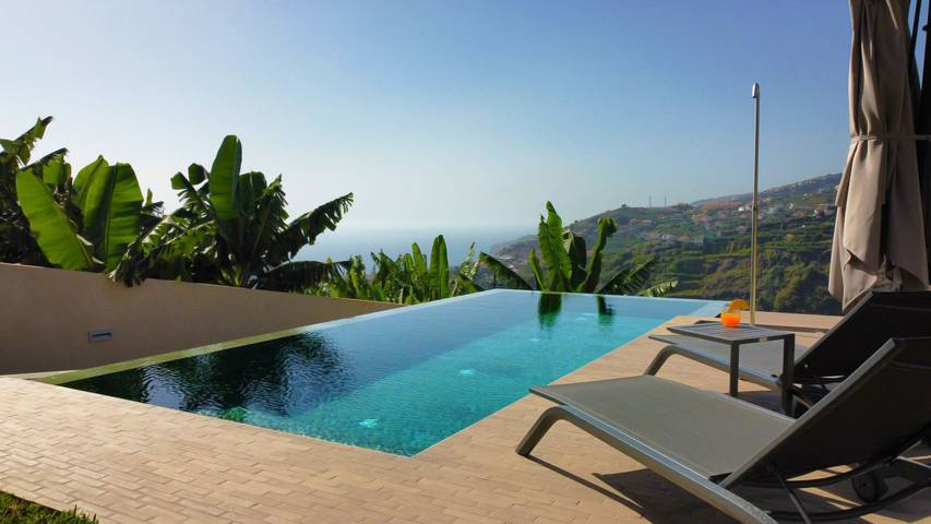 Casa de férias para 2 pessoas, com Vista para o mar e Varanda e ainda Terraço and Piscina em Ribeira Brava
