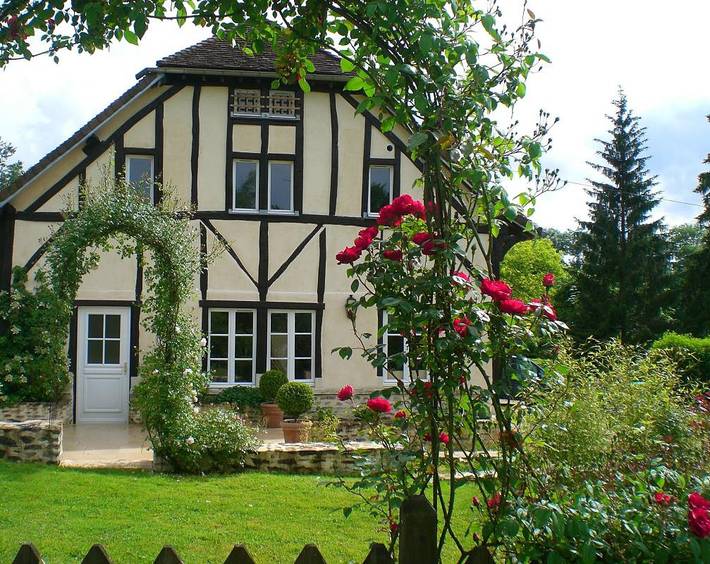 Gîte pour 4 personnes, avec Terrasse et Jardin dans Les Loges-Margueron