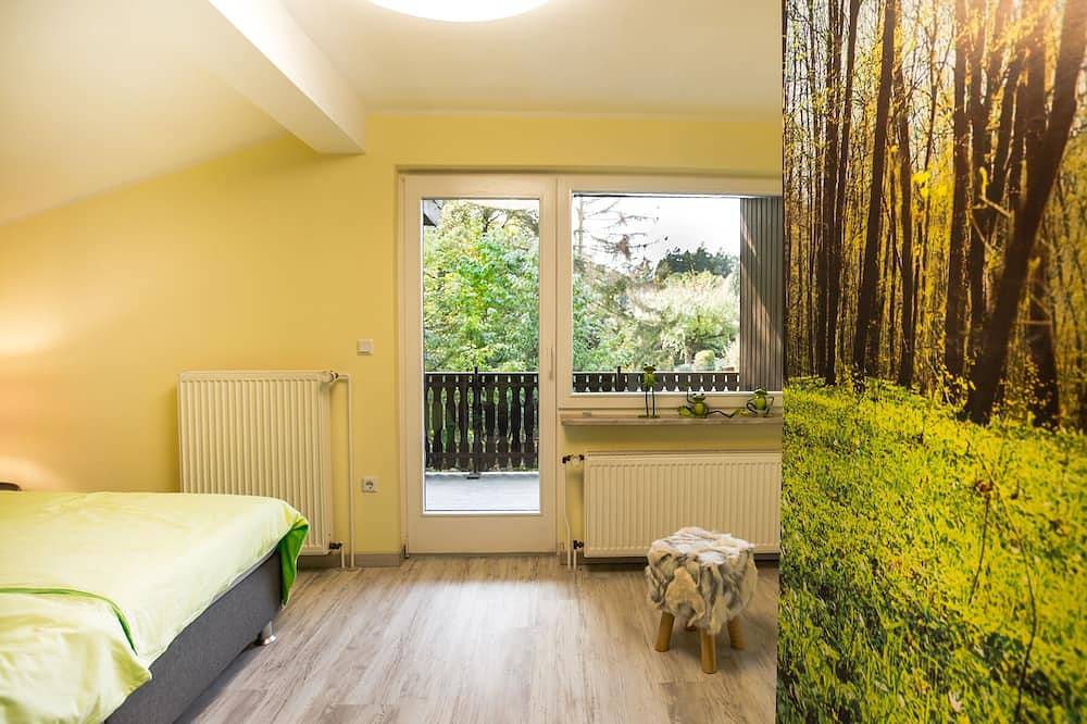 Separates Komfort-Haus \"Vier Jahreszeiten\" für 6-8 Gäste - 3 Zimmer, 3 Bäder in Bad Sachsa, Harzvorland