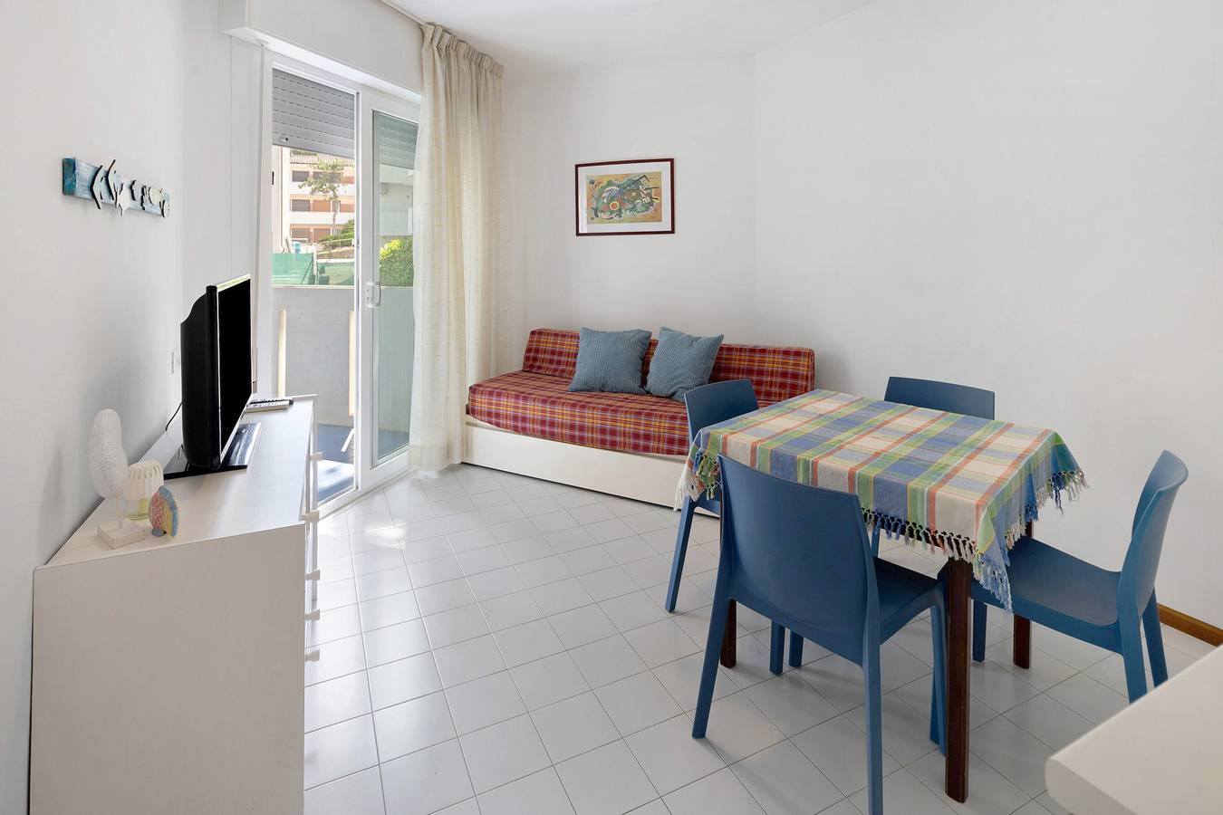Zweizimmerwohnung direkt am Meer mit Pool und Terrasse – Lignano Sabbiadoro in Sunny Pet, Lignano Sabbiadoro