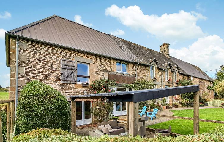 Gîte pour 4 personnes, avec terrasse et jardin à Les Loges-Marchis