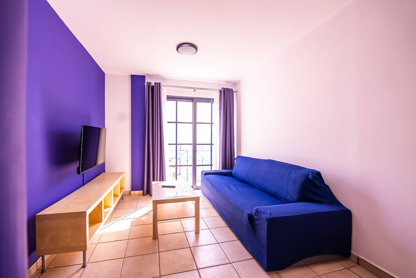 Apartamento entero, Apartamento 'Nautilus 6' con vistas al mar, terraza privada y Wi-Fi in Puerto Naos, Los Llanos de Aridane