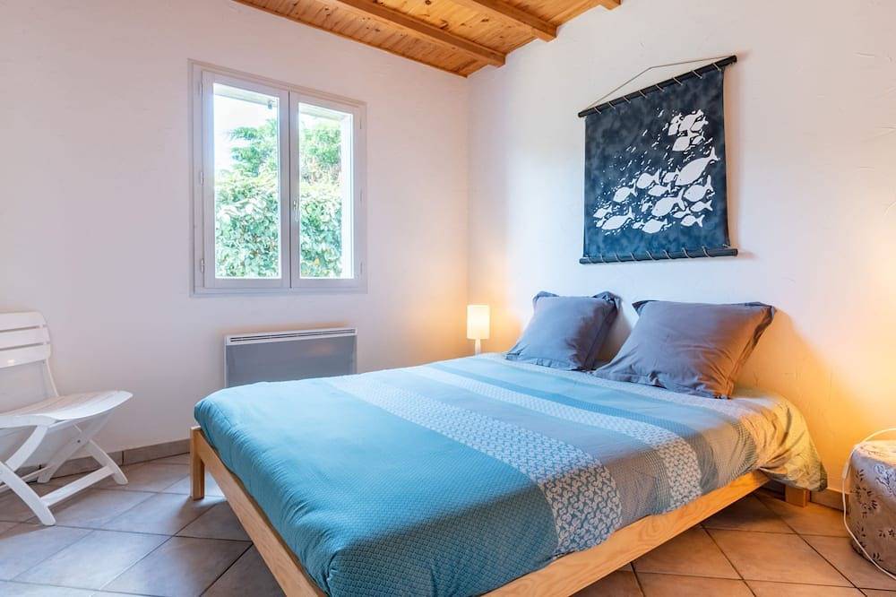 Les Mouettes by Interhome in Hauteville-sur-Mer, Coutances