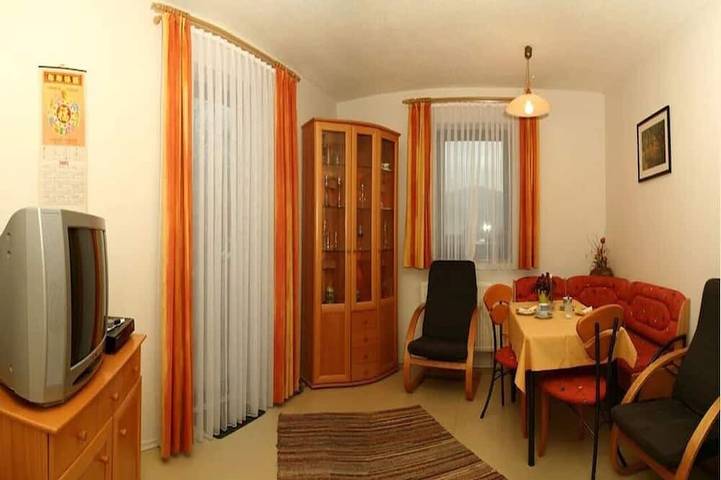 Ganze Wohnung, Ruhig gelegene **** Fewo 05 - rustikal und modern eingerichtet in Waldnähe in Achslach, Ostbayern