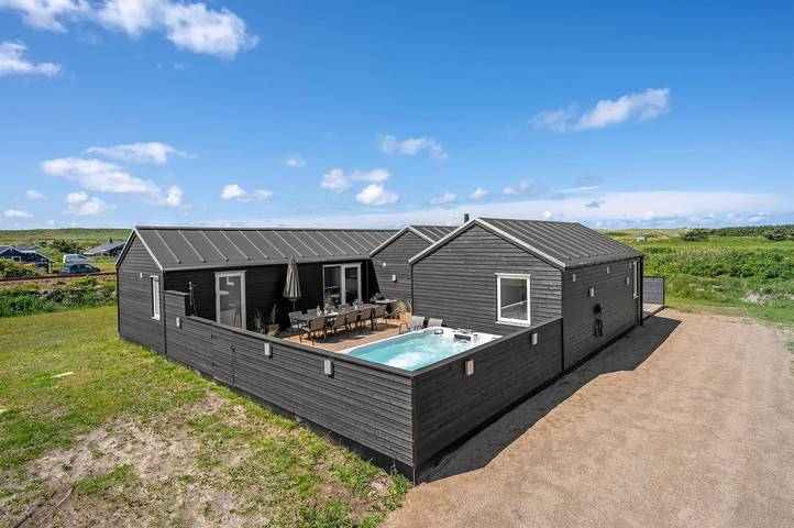 Pet friendly home in Harboøre with sauna in Vejlby Klit, Lemvig und Umgebung