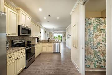 Villa for 10 Guests in Marathon, Monroe County, Picture 1