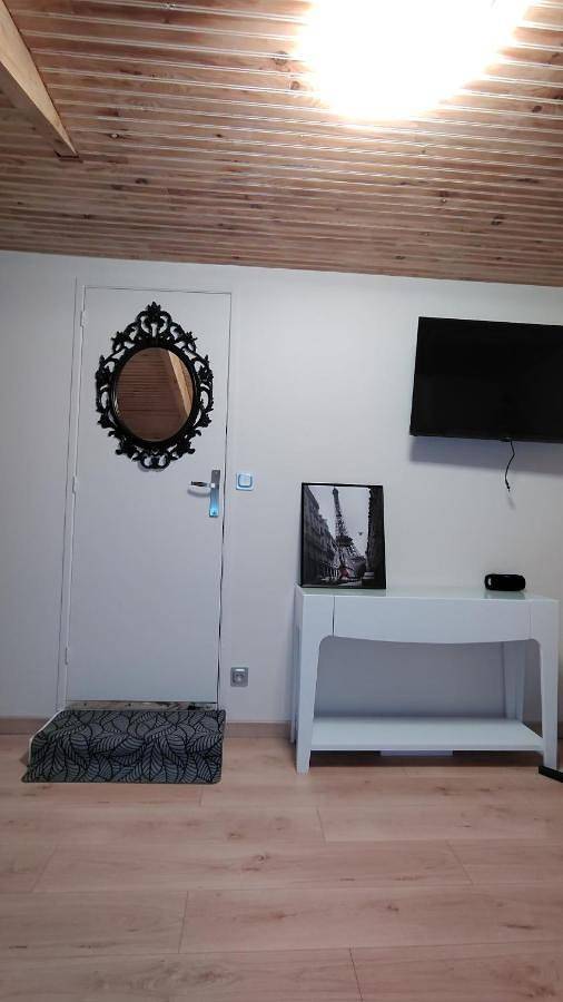 Gîte pour 2 personnes, avec Terrasse et Piscine à Ger (Pyrénées-Atlantiques)