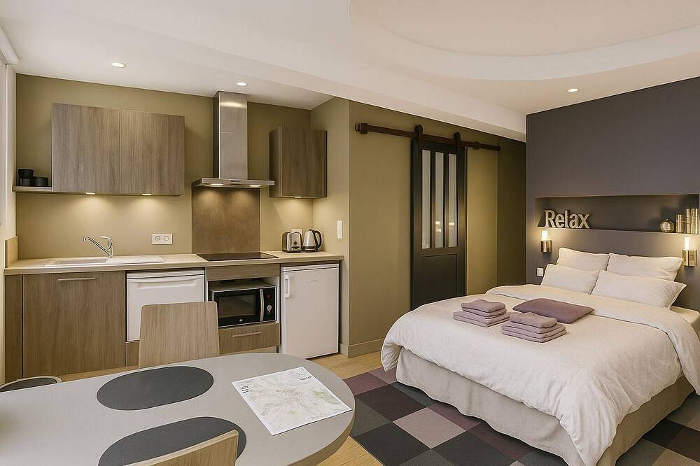Ganze Wohnung, Studio-Apartment-Nasszelle-Gartenblick-3 étoiles in Chartres, Chartres und Umgebung