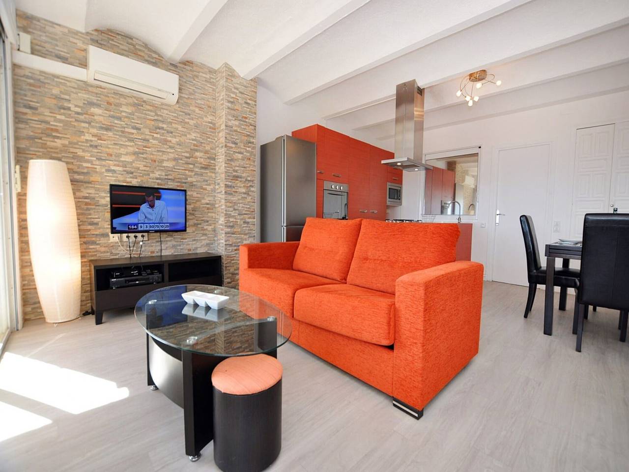 Location De Vacances pour 6 Personnes dans Canyelles Petites, Roses