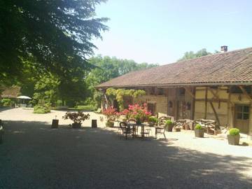 Cottage pour 3 personnes, avec balcon ainsi que jardin et vue à Bruailles