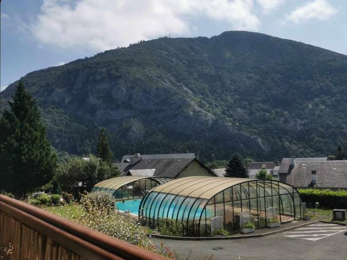 Appartement de vacances pour 4 personnes, avec jardin ainsi que piscine et vue