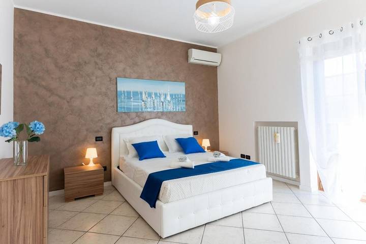 Ferienwohnung für 5 Personen, mit Terrasse und Ausblick in Pescara - 2