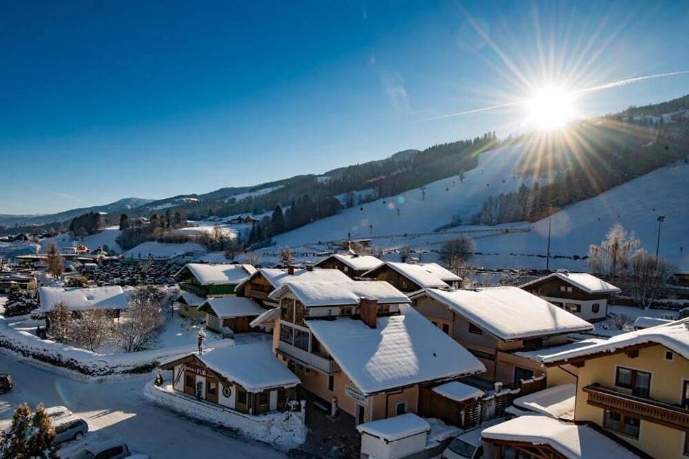 Double room with shower, bath, Wc - B&B - Golf- und Skipension Krug in Haus, Schladming-Dachstein