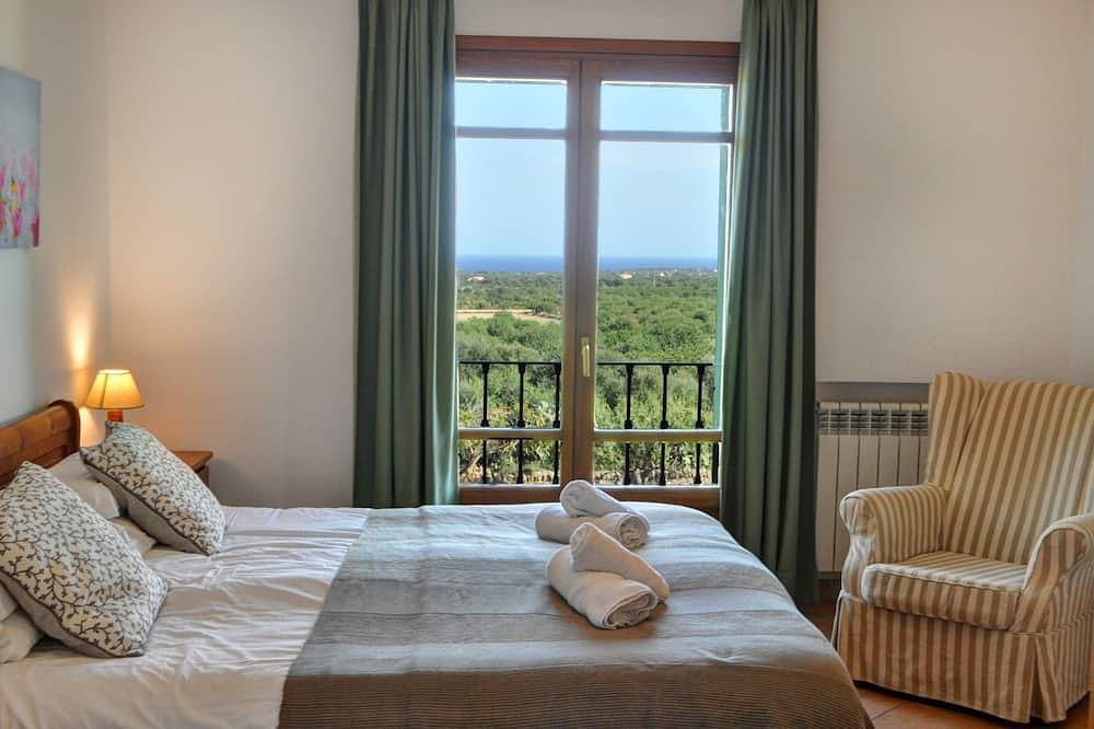 Es Serral - Preciosa villa con piscina, terraza, jardín y vistas al mar y Wifi in s'Horta, Felanitx