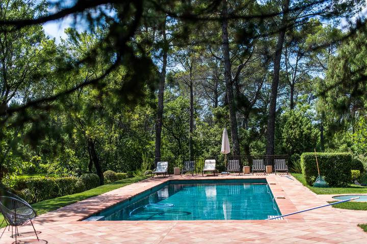 Gîte pour 7 personnes, avec jacuzzi et piscine à Tourrettes - 3