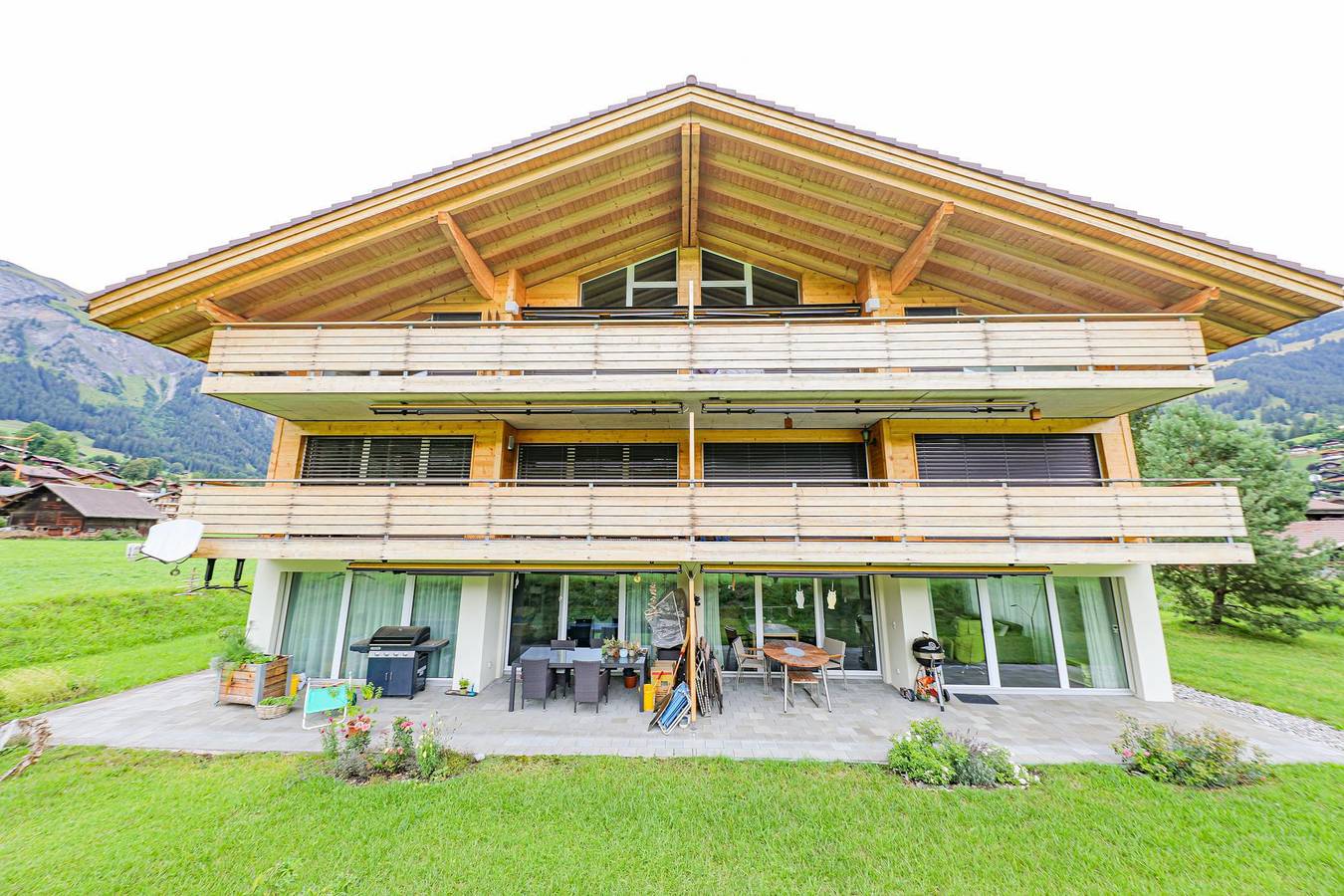 Apartamento vacacional entero, Apartamento de vacaciones para 4 personas con terraza in Lenk im Simmental, Lenk