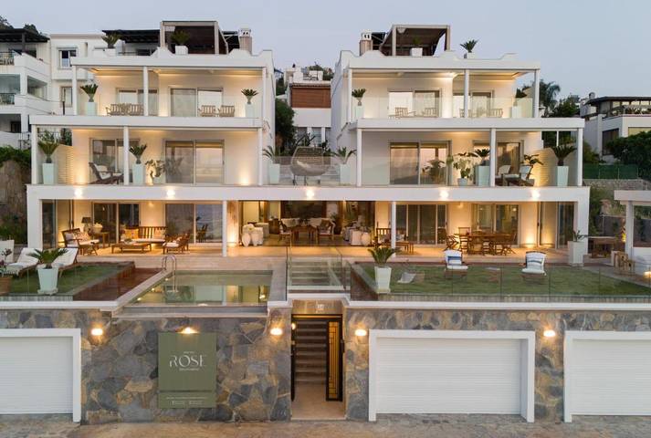 Chalet para 14 personas, con piscina además de jacuzzi y jardín - 1