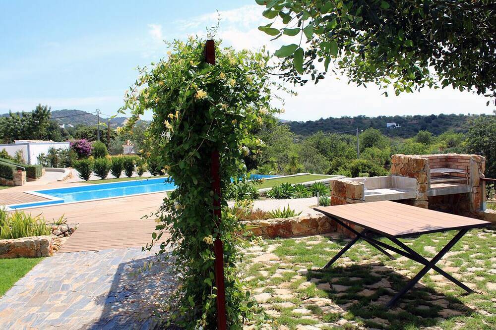 V3 Casa Ariolos Ii in Estoi with shared pool in Estoi, Faro