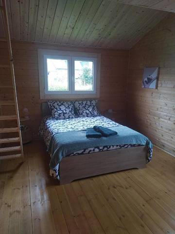 Gîte pour 6 personnes, avec terrasse et vue à Squiffiec